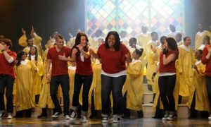 20110610175848!Glee_Cast_Singing_Like_a_Prayer