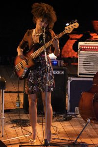 512px-Esperanza_Spalding_-_Estate_fiesolana_2009_2