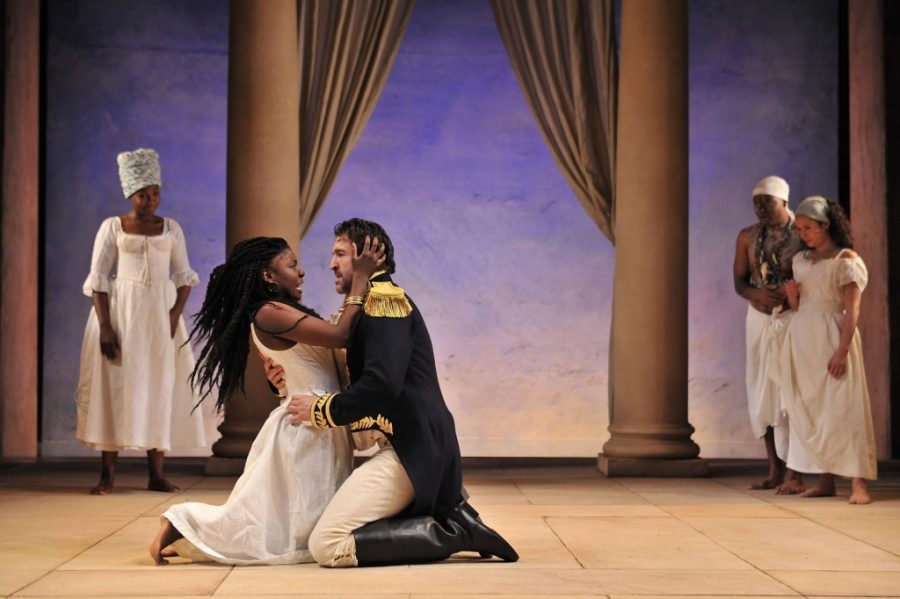 Joaquina Kalukango as Cleopatra and Jonathan Cake as Mark Antony in Antony and Cleopatra. Photo by Hugo Glendinning.