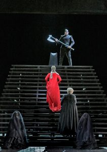 Sondra Radvanovsky in the title role of Donizetti's "Maria Stuarda." Photo by Ken Howard/Metropolitan Opera.