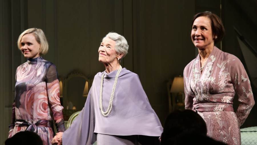 Three Tall Women: Glenda Jackson on a Ripping Albee Ride - New York Stage  Review